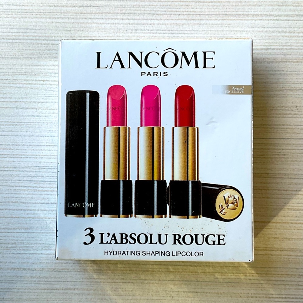 Lancome 3 L'Absolute Rouge Lipsticks

Slightly used only one of the colors